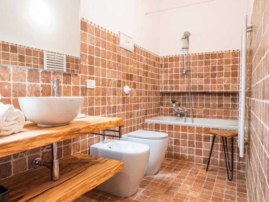 Romantic Flat On Navigli River By Easylife Milano Ngoại thất bức ảnh
