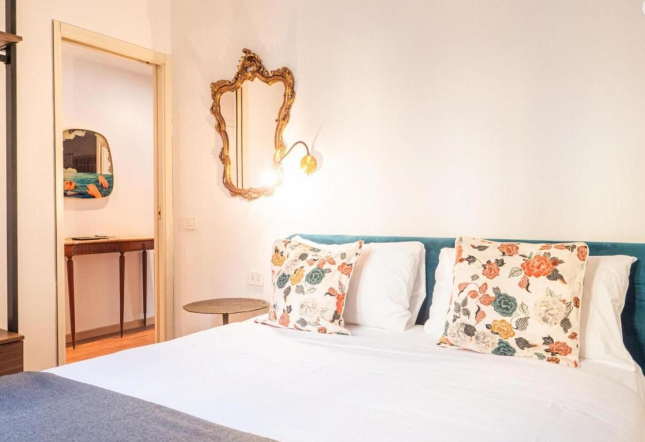 Romantic Flat On Navigli River By Easylife Milano Ngoại thất bức ảnh